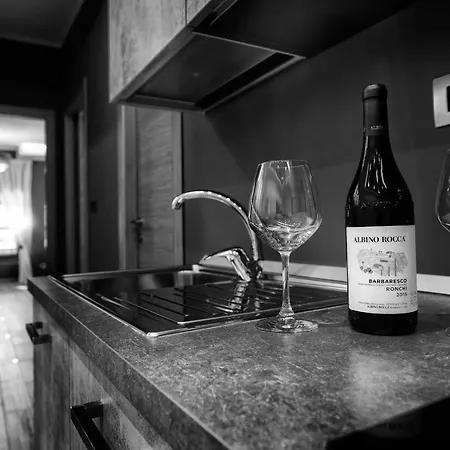 Vacancy 3 - Elegant & Romantic House With A View Of Piazza Vittorio/gran Madre