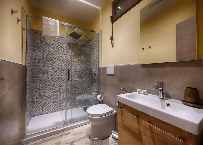 Vacancy 3 - Elegant & Romantic House With A View Of Piazza Vittorio/gran Madre *