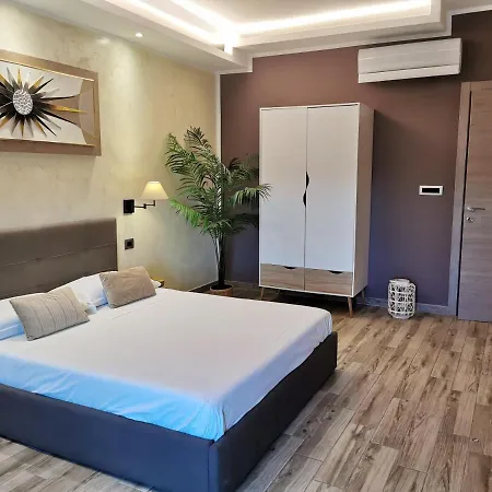 Vacancy 3 - Elegant & Romantic House With A View Of Piazza Vittorio/gran Madre