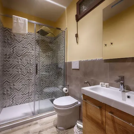 Vacancy 3 - Elegant & Romantic House With A View Of Piazza Vittorio/gran Madre *